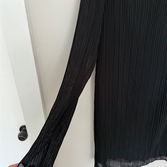 Banana Republic Delana pleated mini dress, black, size Small Tall - Picture 5 of 5